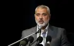 اسماعیل هنیه رئیس دفتر سیاسی جنبش حماس به رئیس‌جمهور شهید در سالن اجلاس...